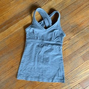Hard tail yoga top
